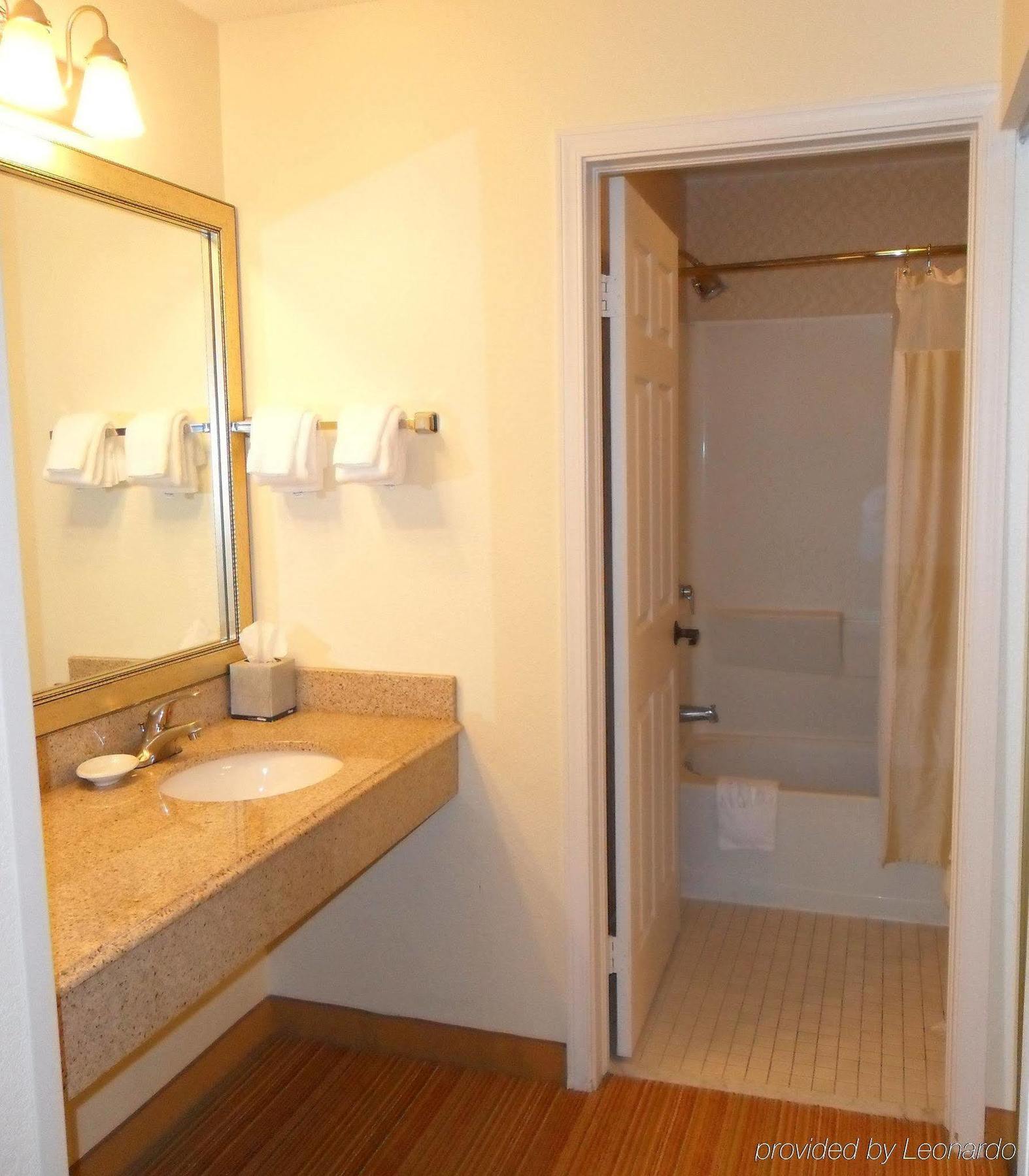Residence Inn Colorado Springs South Room photo